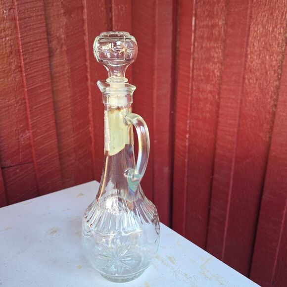 Mogen David Collector's Empty Wine Decanter Limited Edition 3rd in Series Silver - Picture 5 of 13